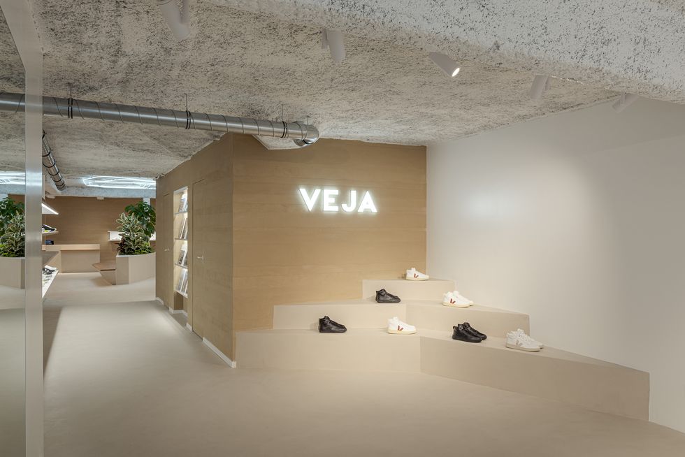 Sustainable Shoe Brand – VEJA